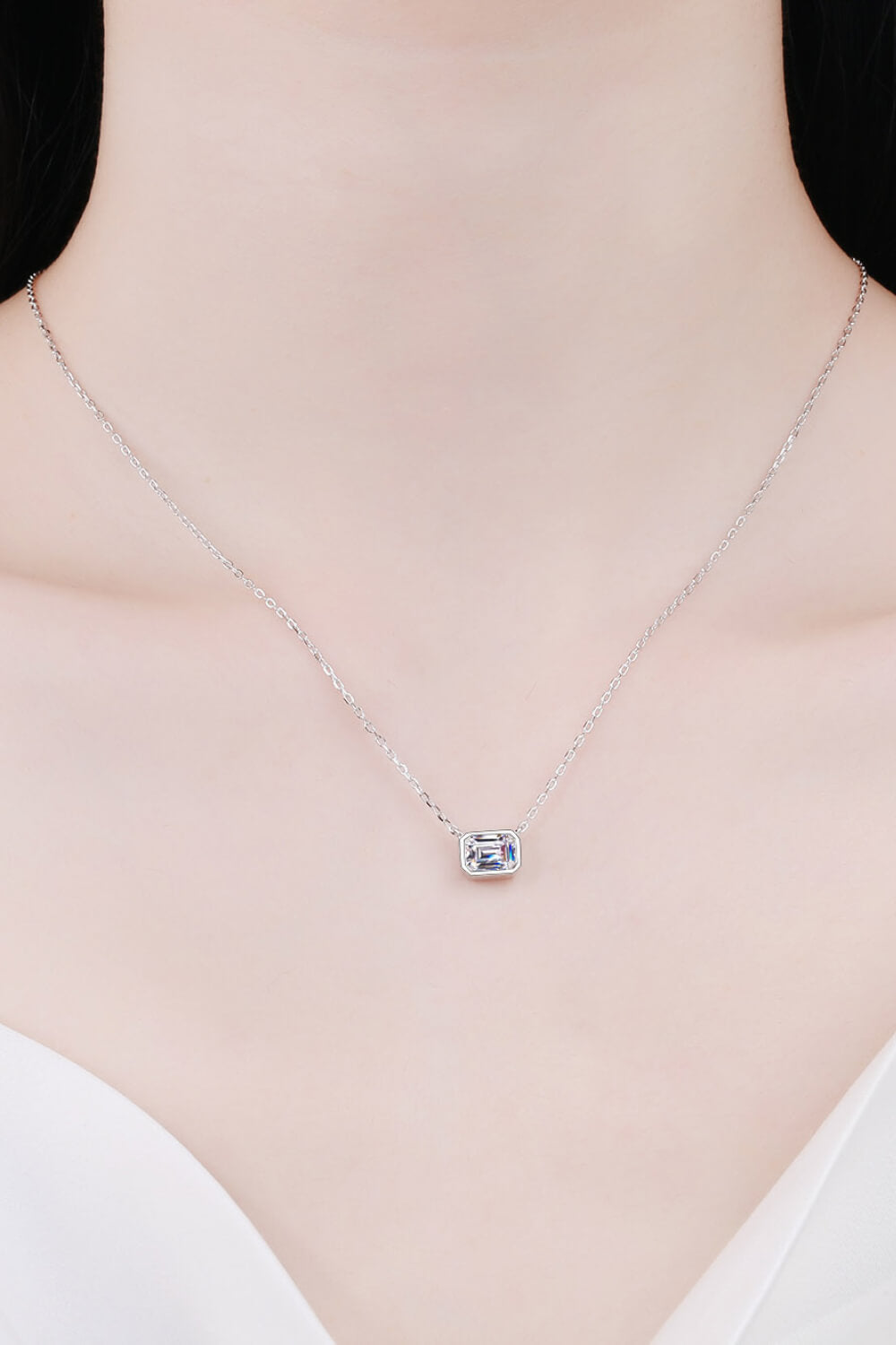 1 Carat Moissanite Pendant Necklace